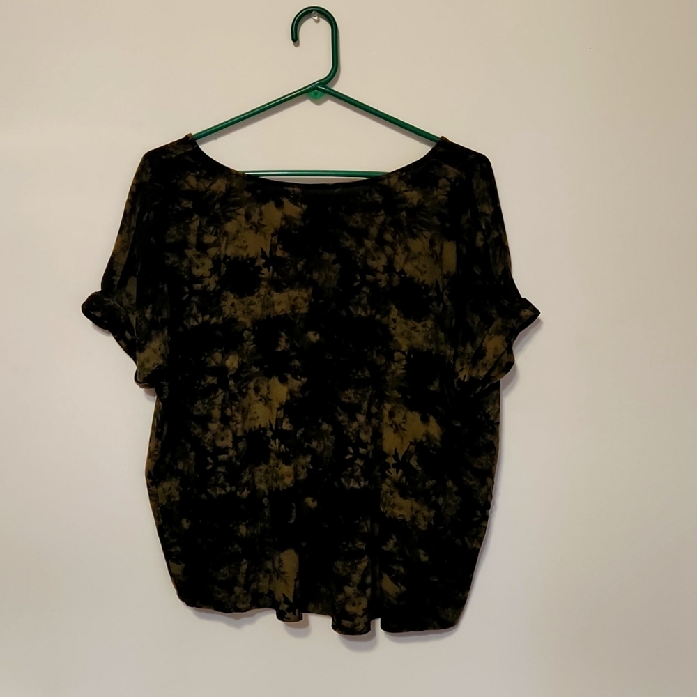 Tie-dyed short Sleeve top